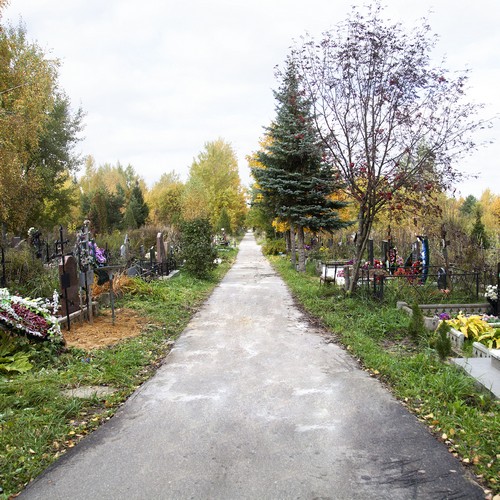 Домодедовское кладбище в Москве