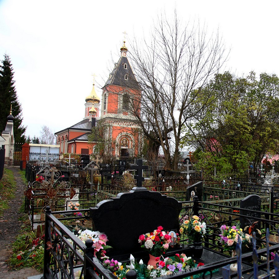 Кладбище Былово в Москве